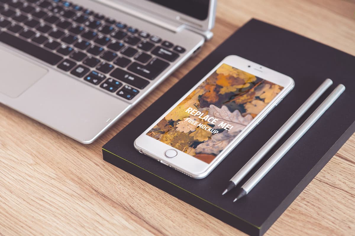 iPhone Free PSD Mockup